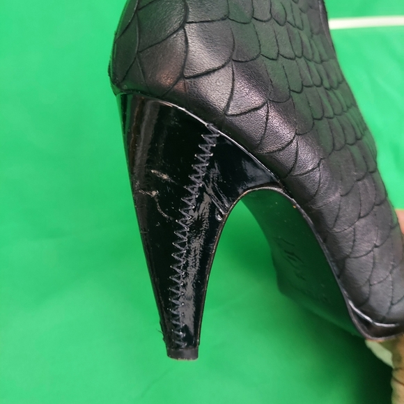 Diesel Embossed Ankle Booties - Picture 6 of 13